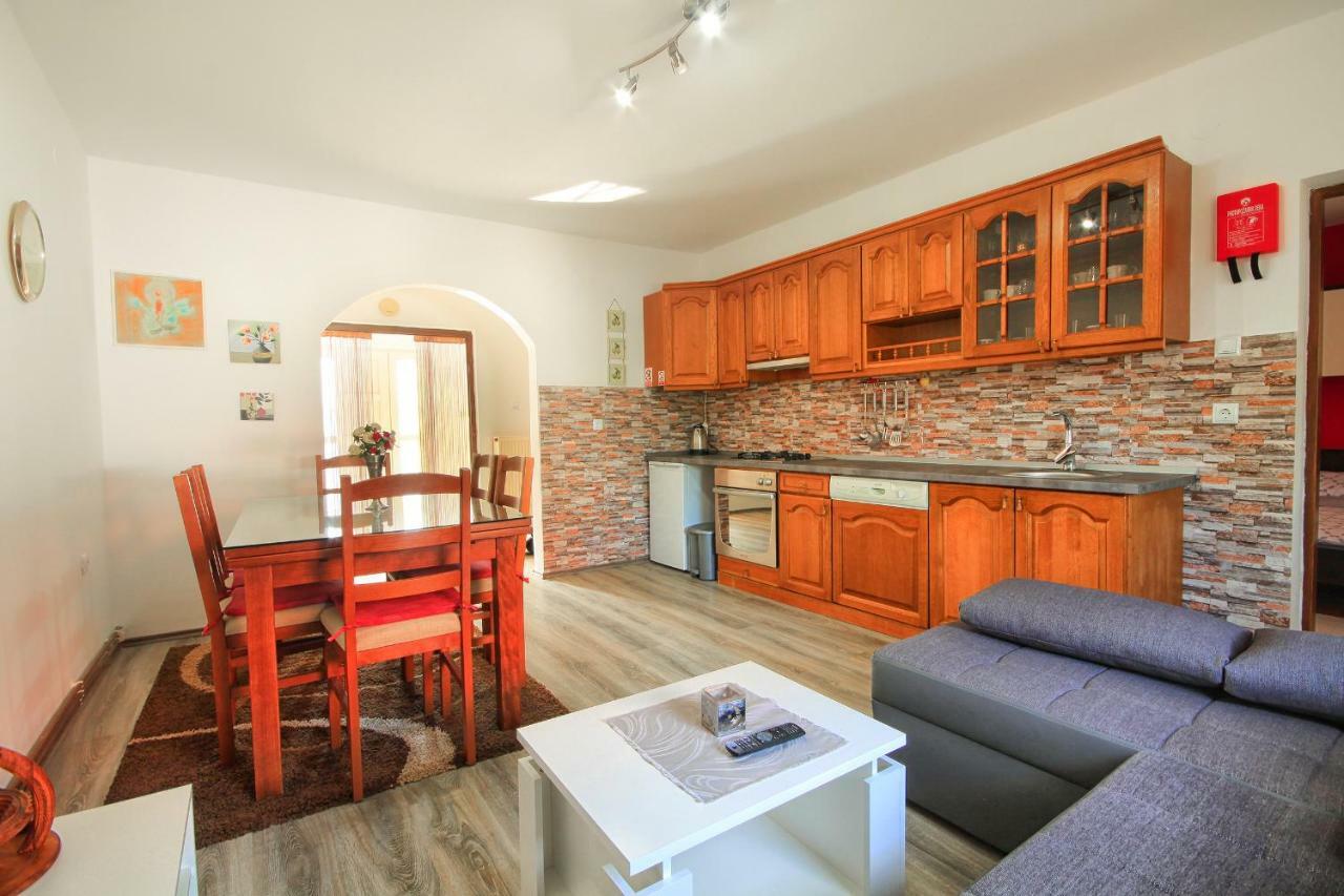 Apartman Katja Rakovica Dış mekan fotoğraf